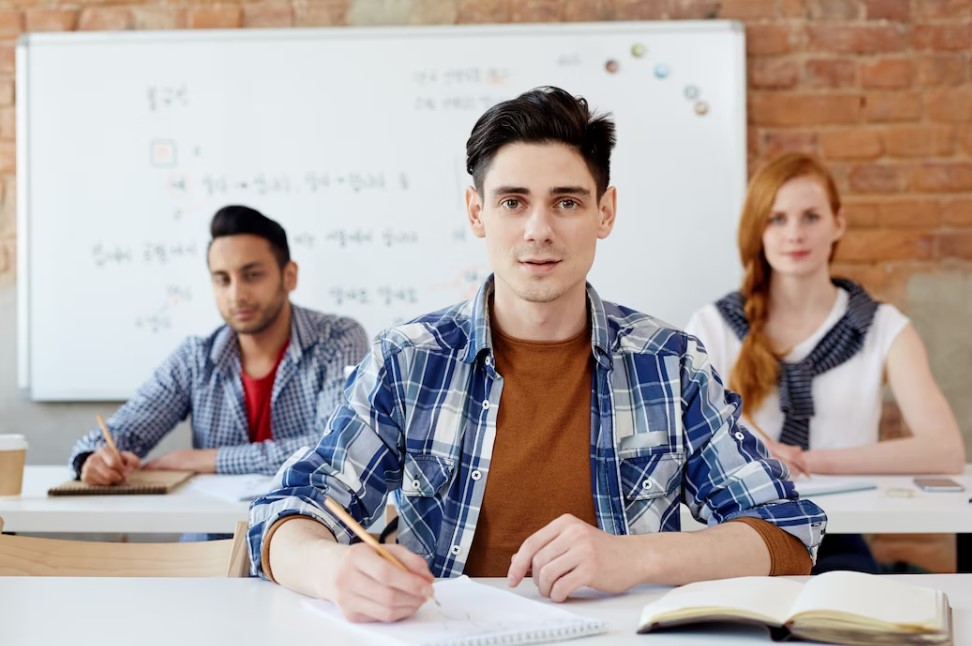 Exploring the Benefits of Online Tuition