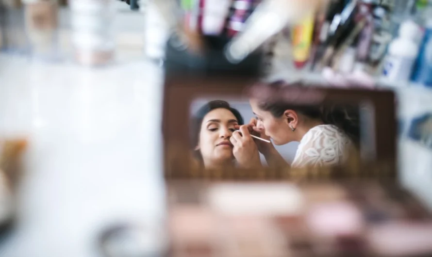 Types of Beautician and Makeup Course in Mumbai